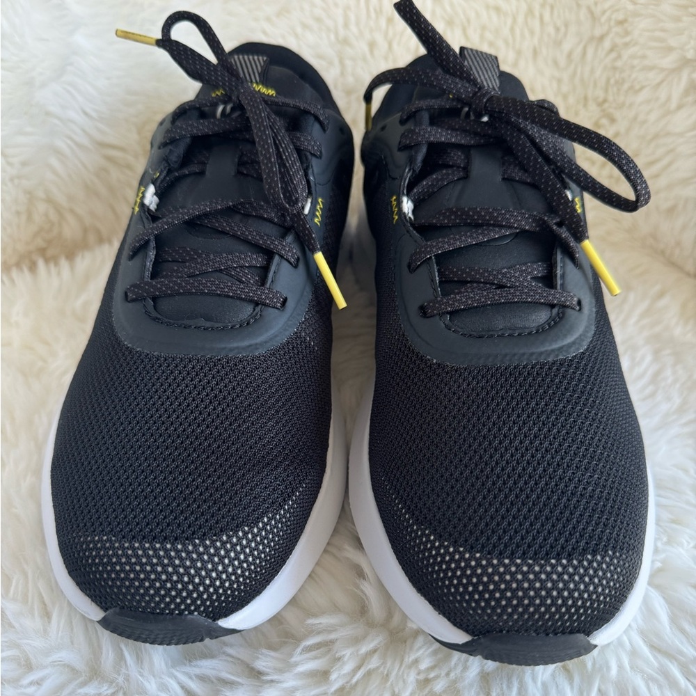 Cole Haan Zerogrand Outpace Runner II W22717 Black/White Women’s Size 8 1/2B